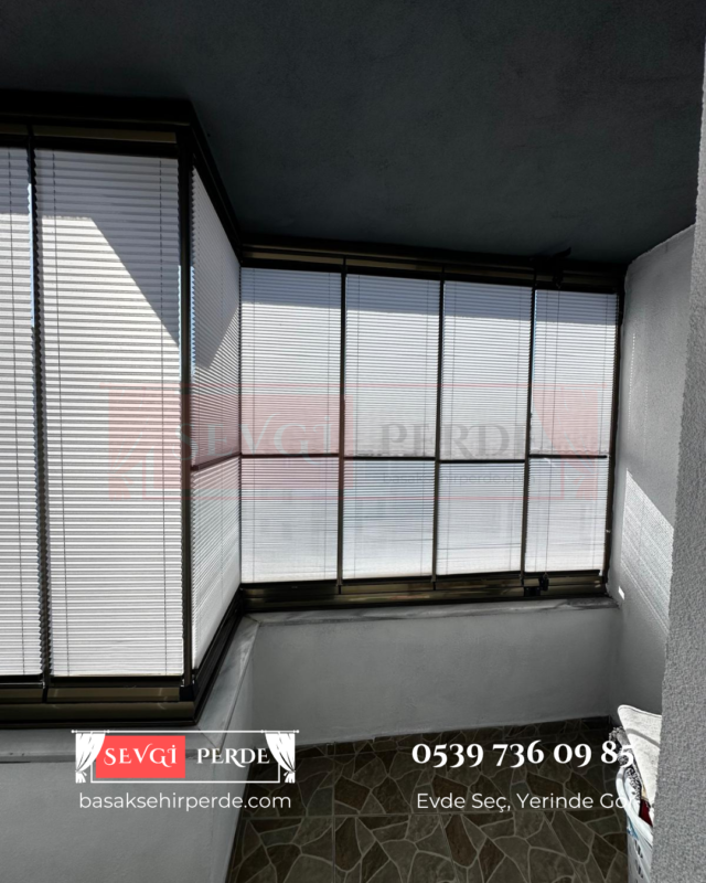 cam balkon plise perde