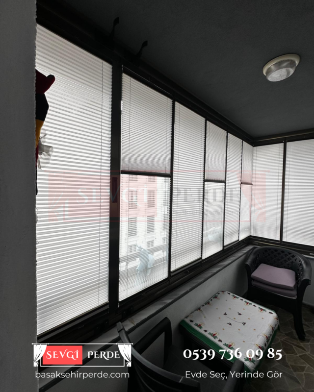 cam balkon plise perde modelleri